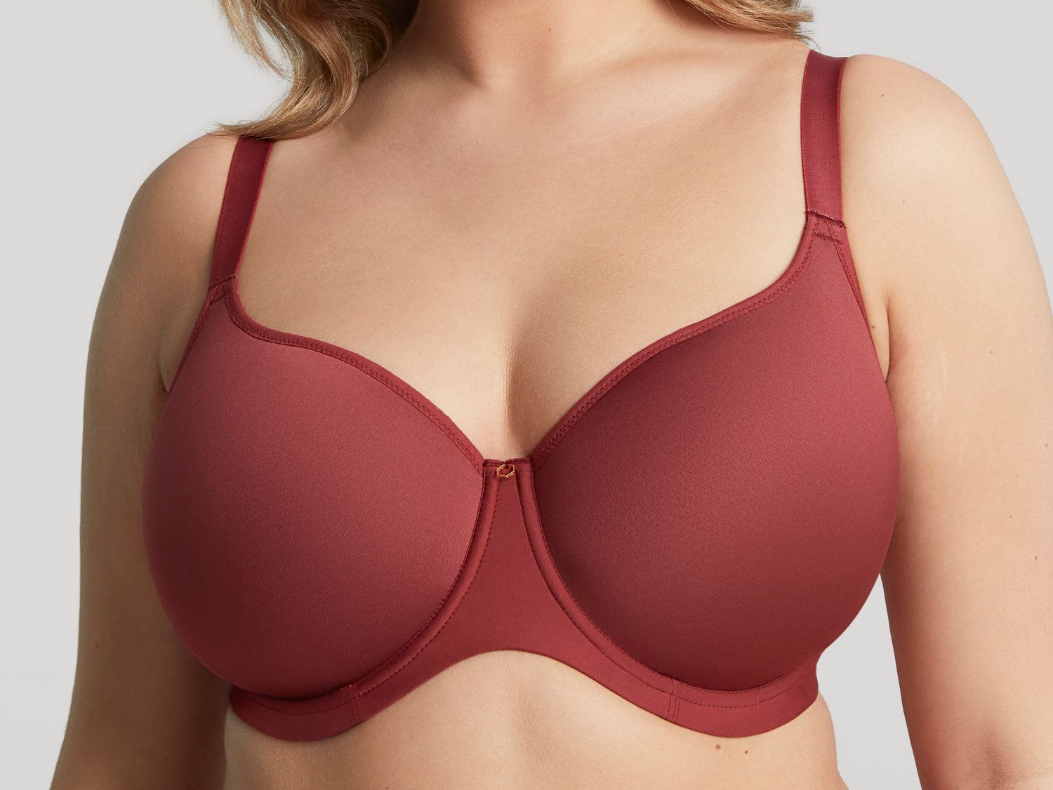 Women's Elegance Moulded Spacer T-Shirt Bra with J Hook 10401, Mineral Red,  46D : : Clothing, Shoes & Accessories