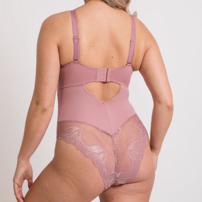 Scantilly by Curvy Kate Indulgence Lace Body Dusty Rose Nonwired lace body with adjustable straps to fit DD-HH cups S/36-38 - 3XL/56-58 ST-010-704-DUR