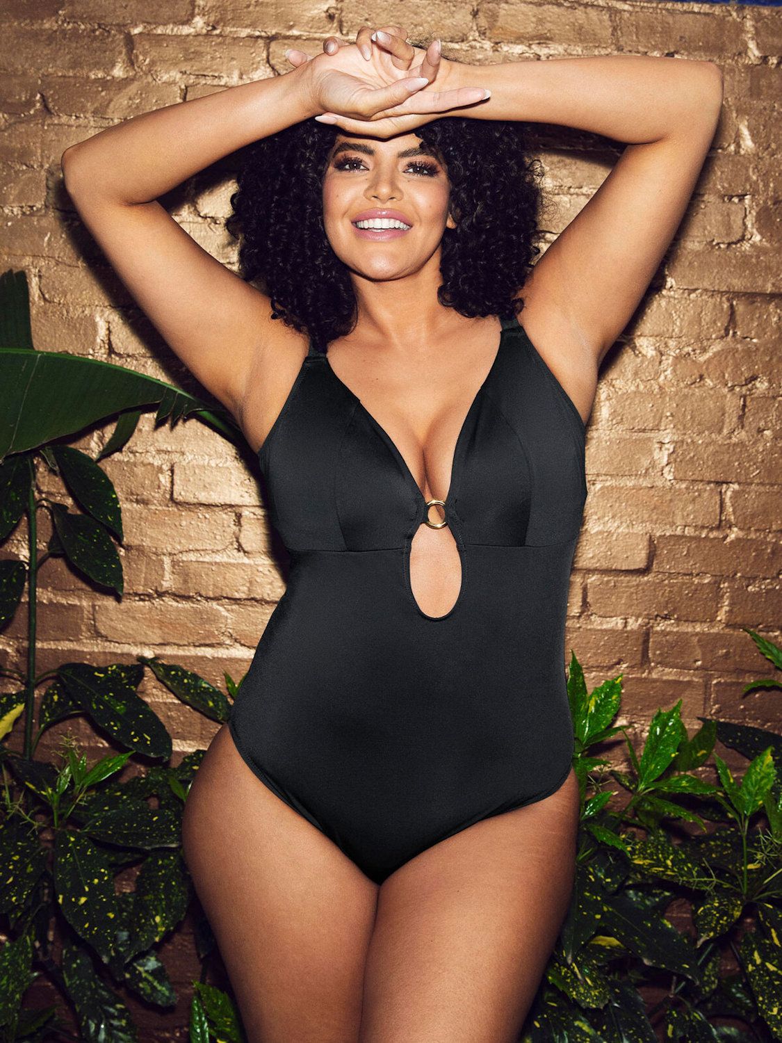 Elomi Bazaruto Plunge Non Wire One Piece Swimsuit (ES800643),36F,Black at   Women's Clothing store