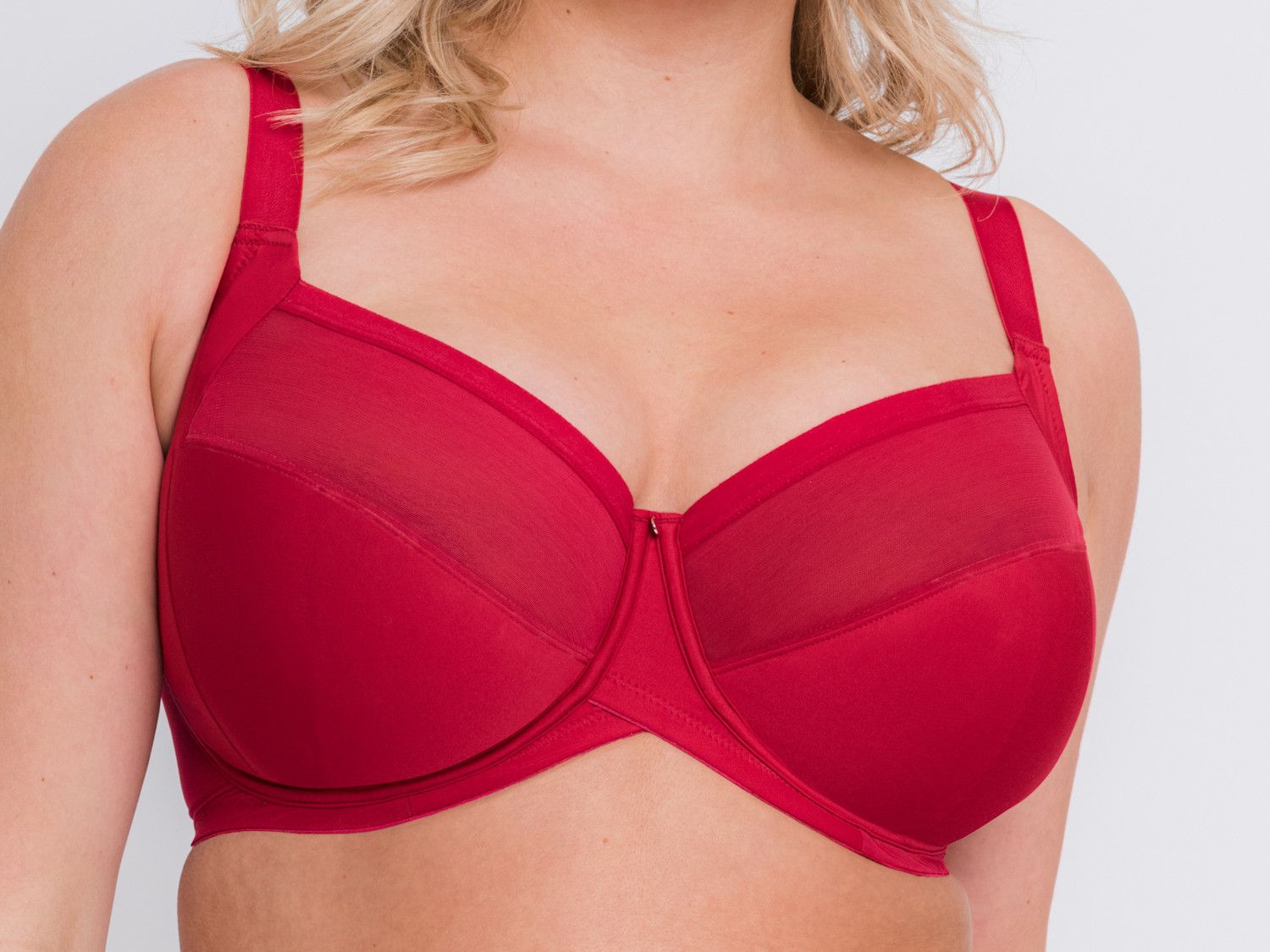 A highly-recommended bra for wide, shallow breasts almost lives up to the  hype. 30C - Lepel » Fiore Plunge (93200)