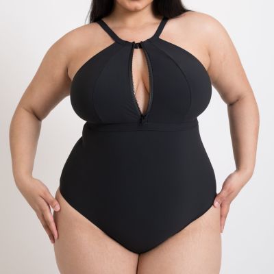 Curvy Kate Zip Tide Non-Wired Multiway Swimsuit Black Non-wired swimsuit with adjustable coverage. S/36-38 - 2XL/52-54 CS-035606-BLK